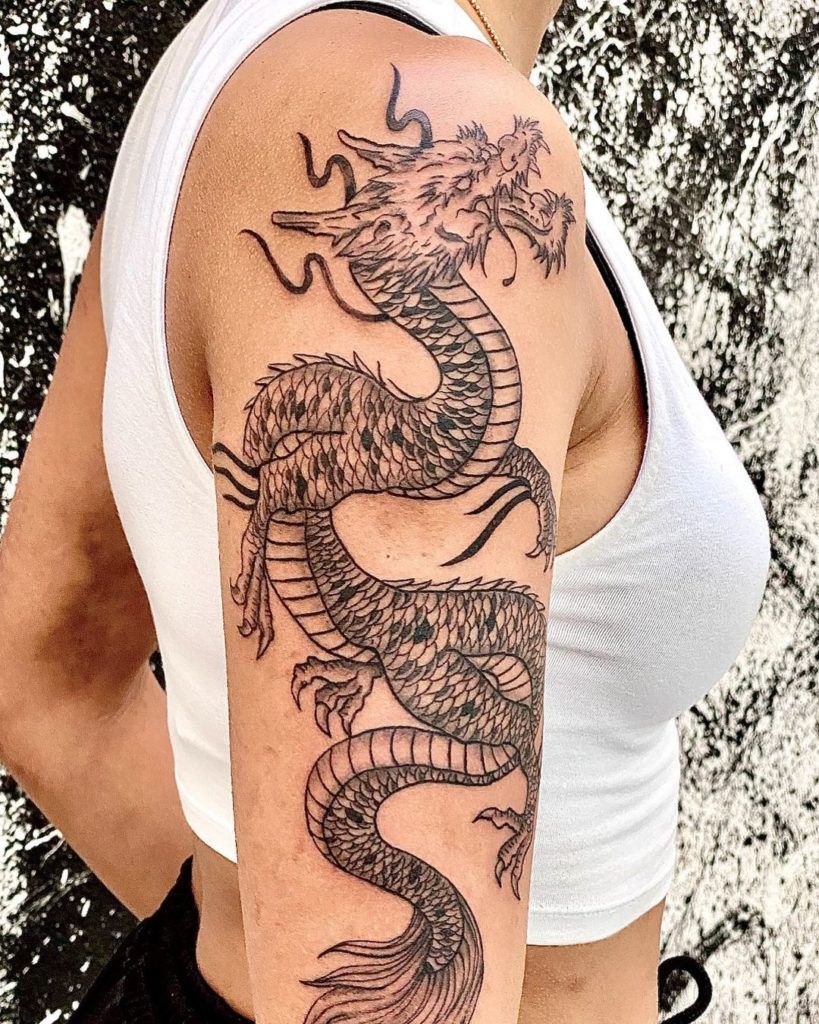 tattoo dragón fine line