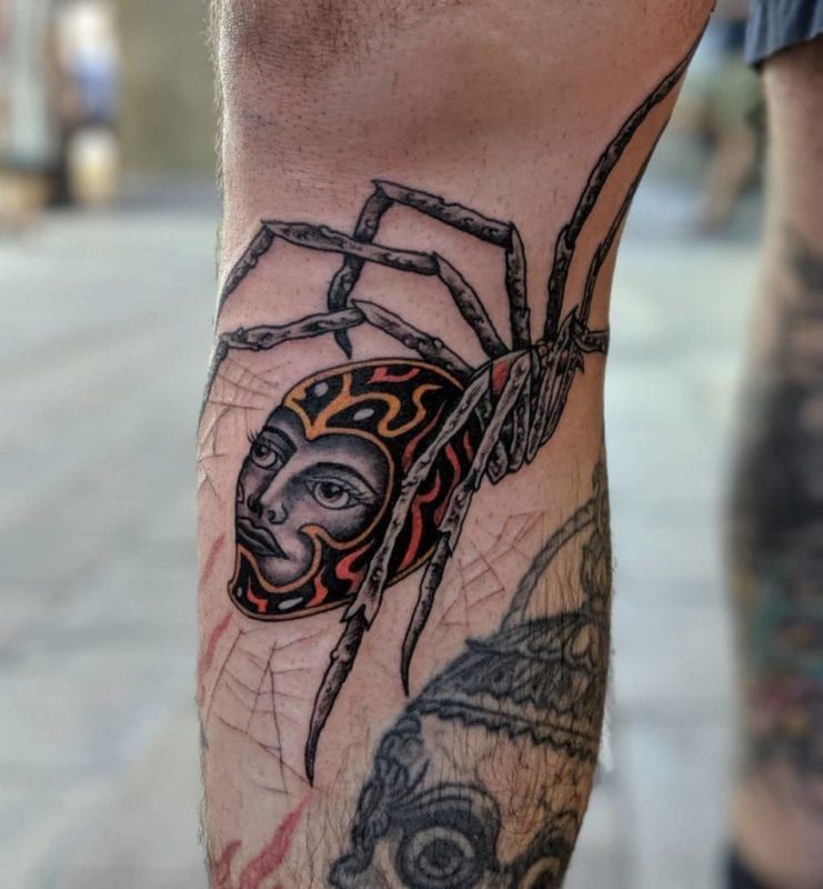 Tattoo araña tradicional