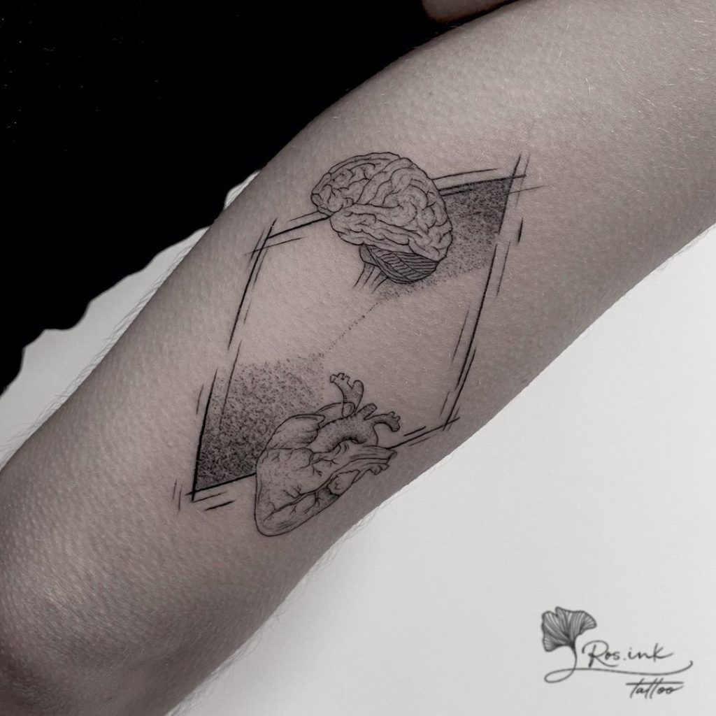 Tattoo diseño fine line