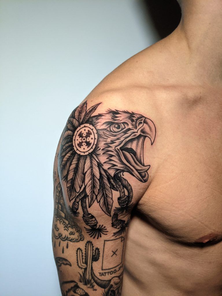 tattoo águila tradicional