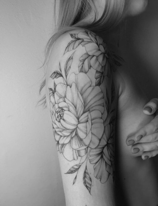 tattoo flores brazo