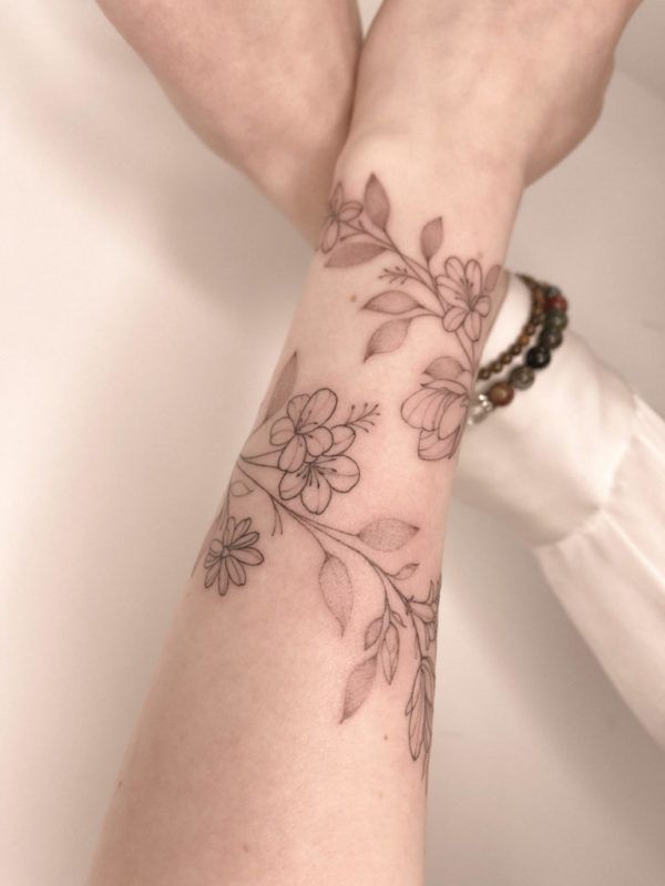 tattoo brazalete flores