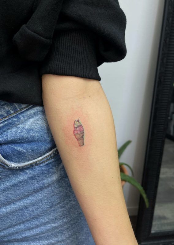 Tattoo helado microrealismo