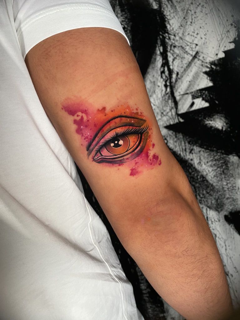 tattoo ojo acuarela