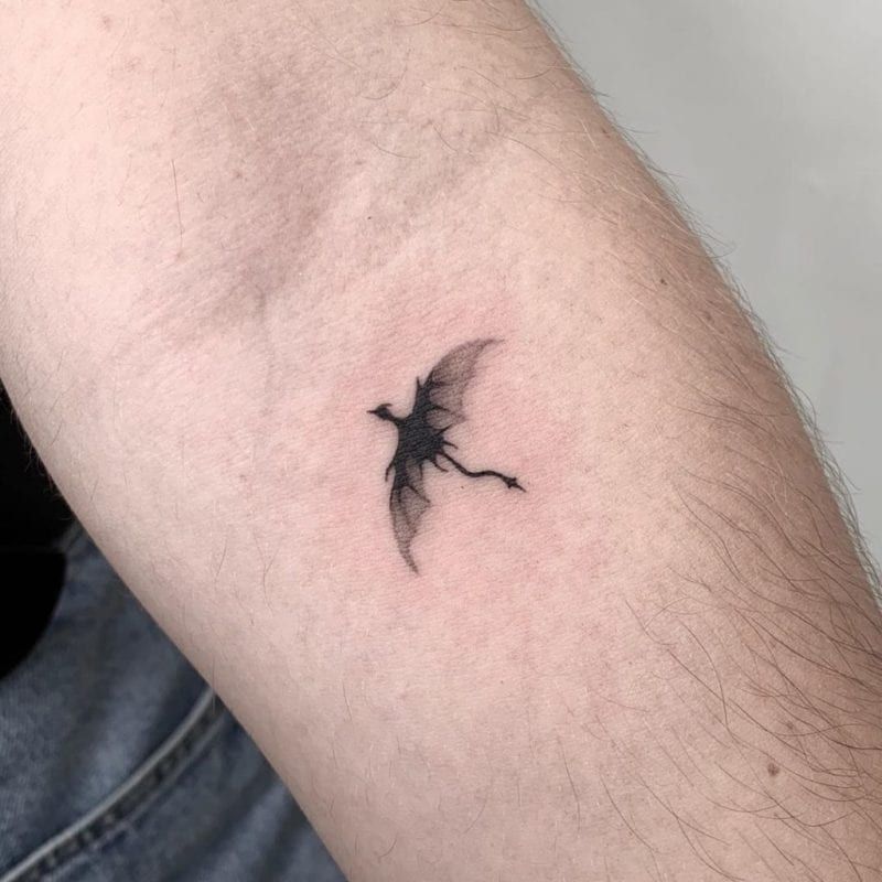 Tattoo mini dragon