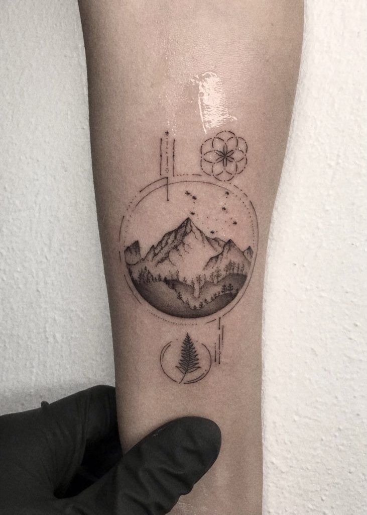 tattoo paisaje micro realista